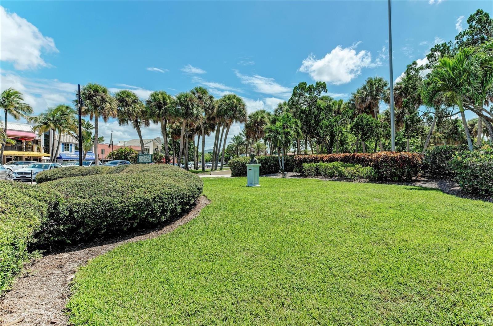 1100 BENJAMIN FRANKLIN DR #305, SARASOTA, FL, 34236