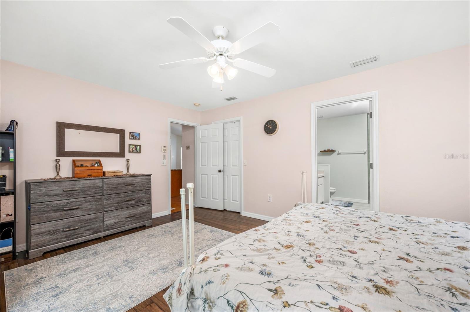 8725 NW 9TH PL, GAINESVILLE, FL, 32606
