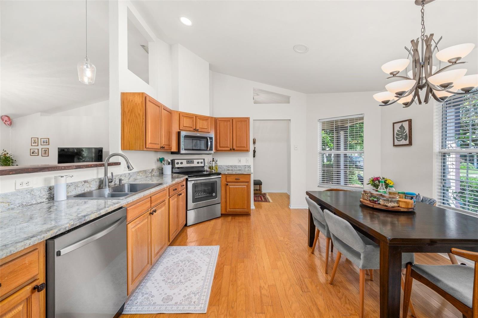 8725 NW 9TH PL, GAINESVILLE, FL, 32606