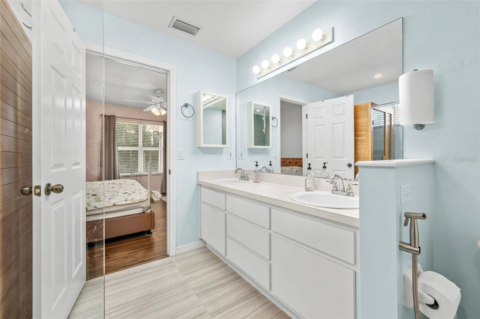 8725 NW 9TH PL, GAINESVILLE, FL, 32606
