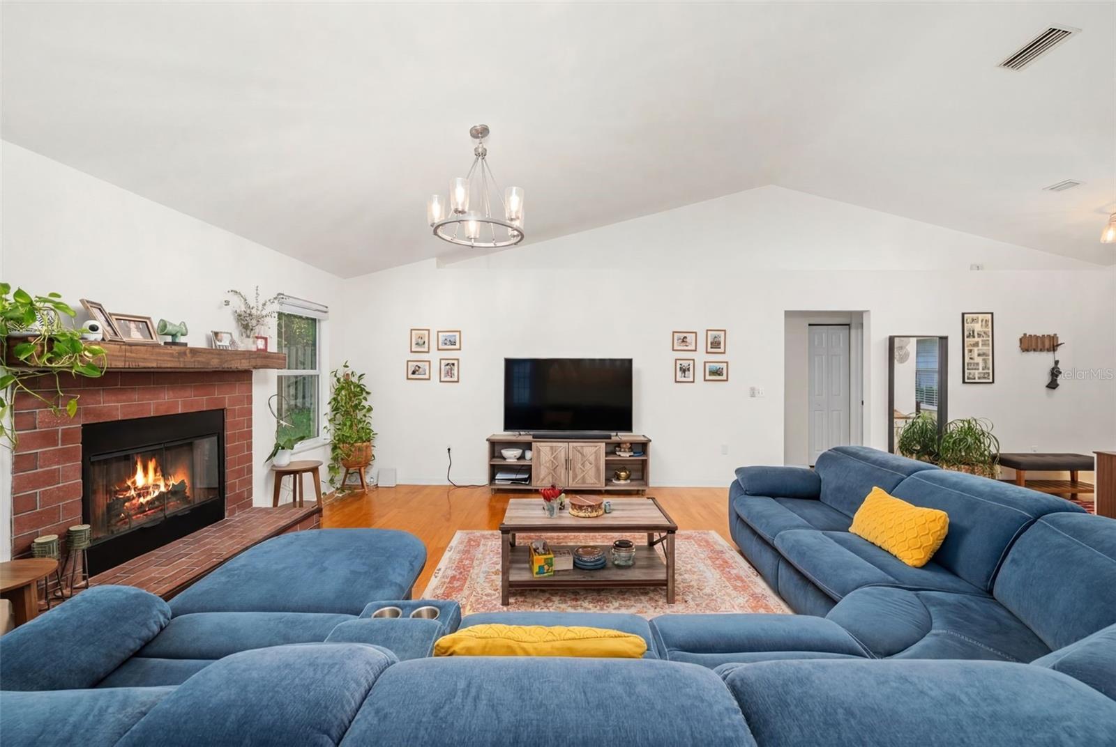 8725 NW 9TH PL, GAINESVILLE, FL, 32606