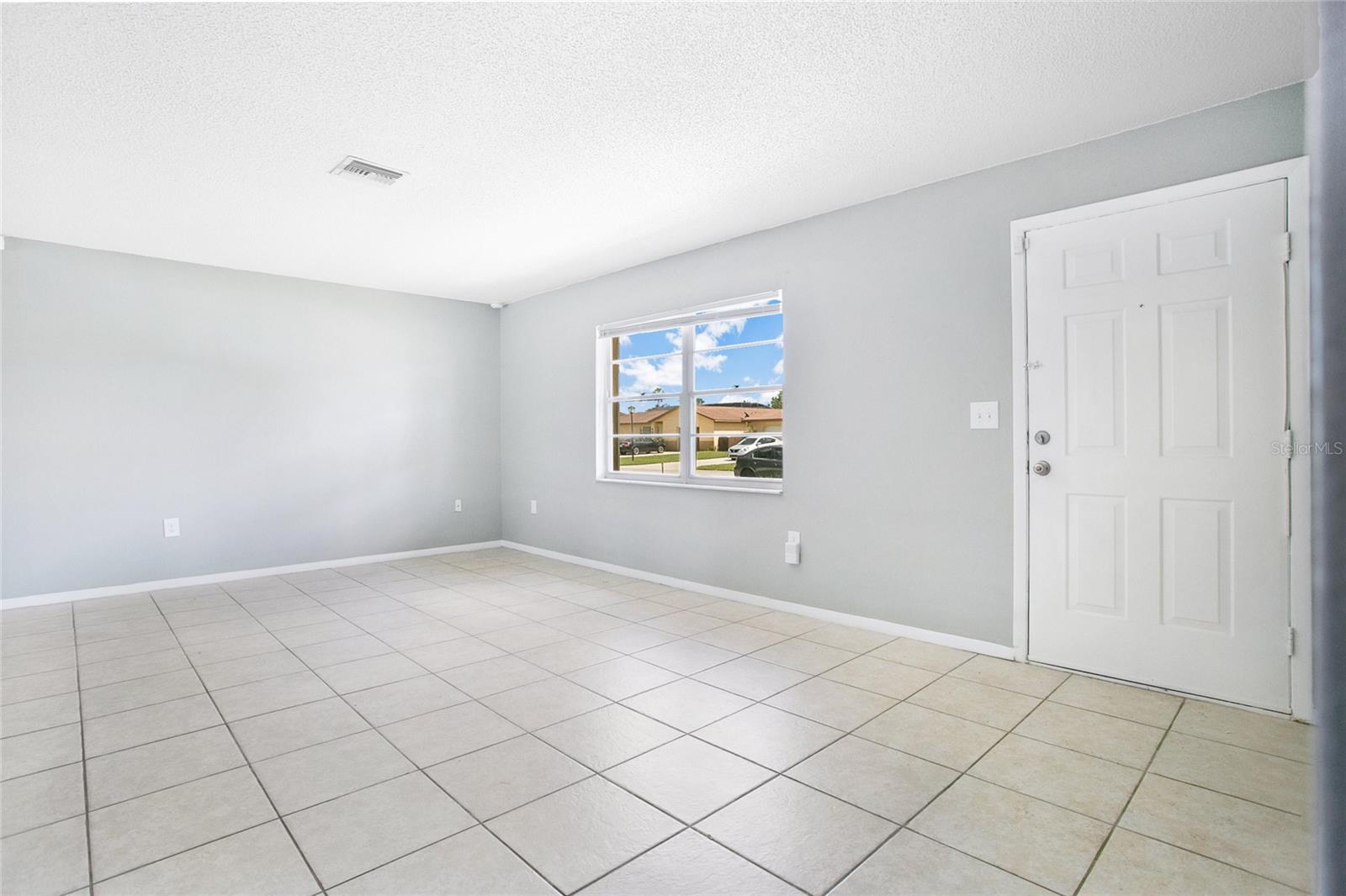 405 LONG DR, POINCIANA, FL, 34759