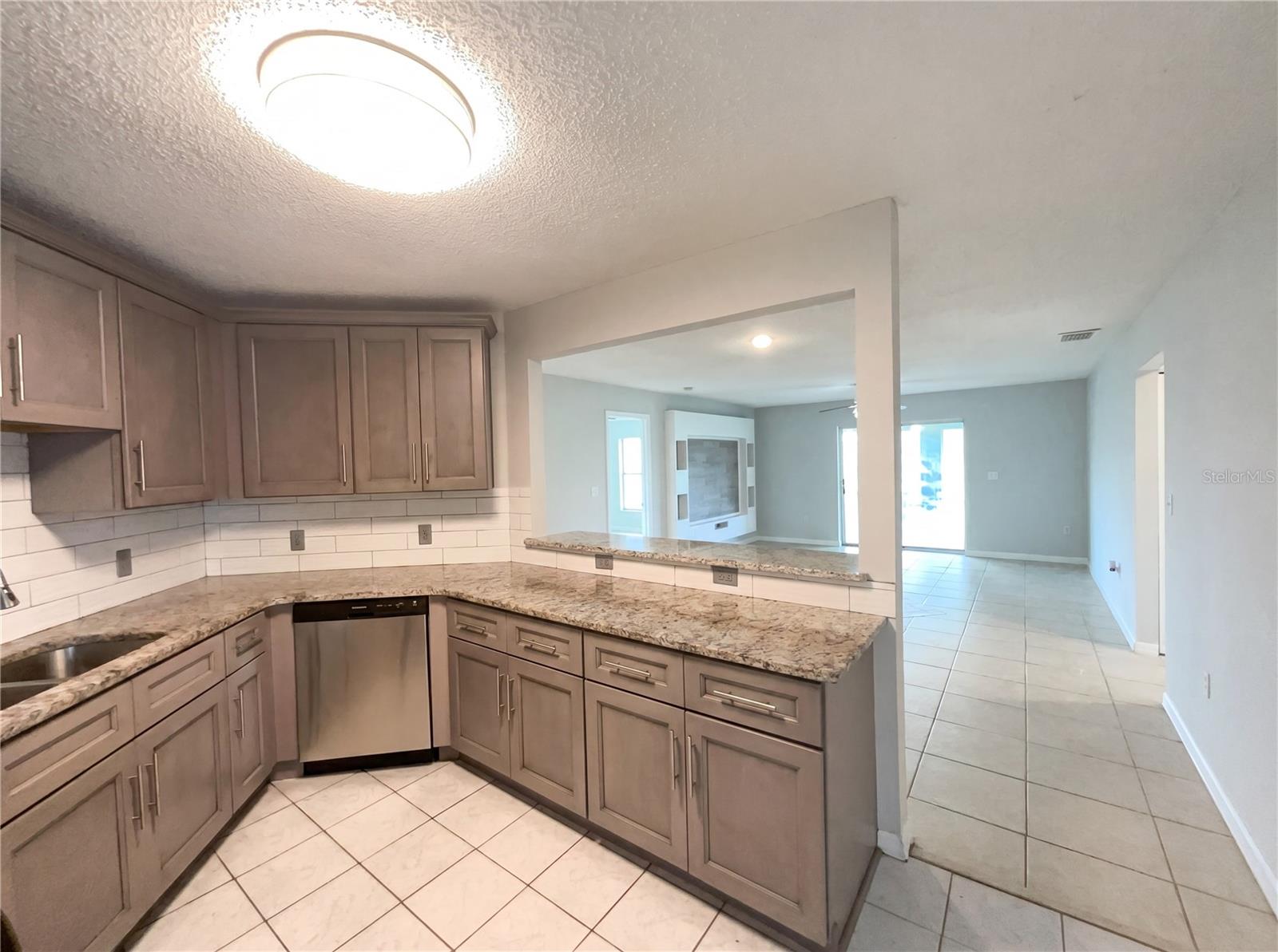 724 HARLAND CT, KISSIMMEE, FL, 34758