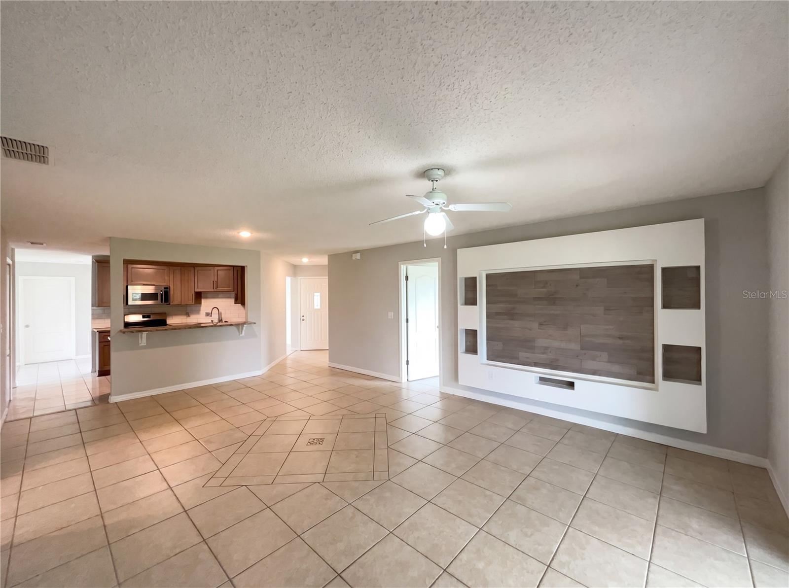 724 HARLAND CT, KISSIMMEE, FL, 34758