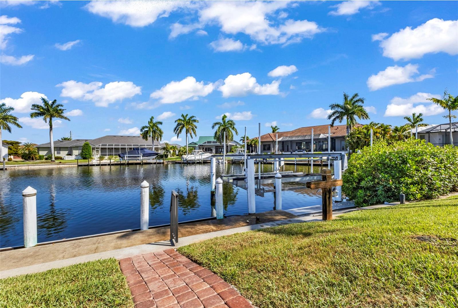 4074 LA COSTA ISLAND CT, PUNTA GORDA, FL, 33950