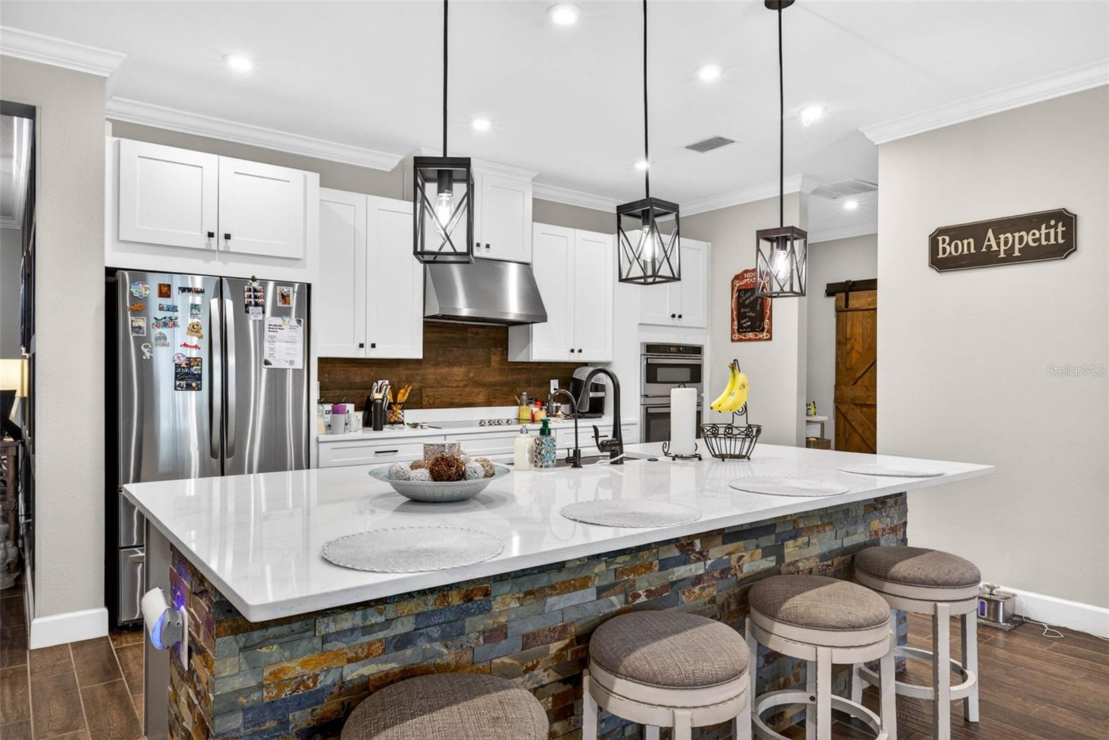 6946 TALAMORE DR, WESLEY CHAPEL, FL, 33545