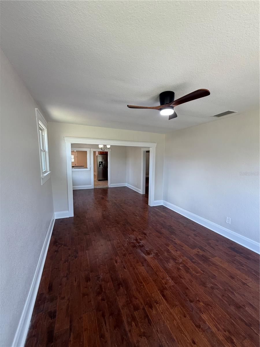 919 W PLYMOUTH ST, TAMPA, FL, 33603