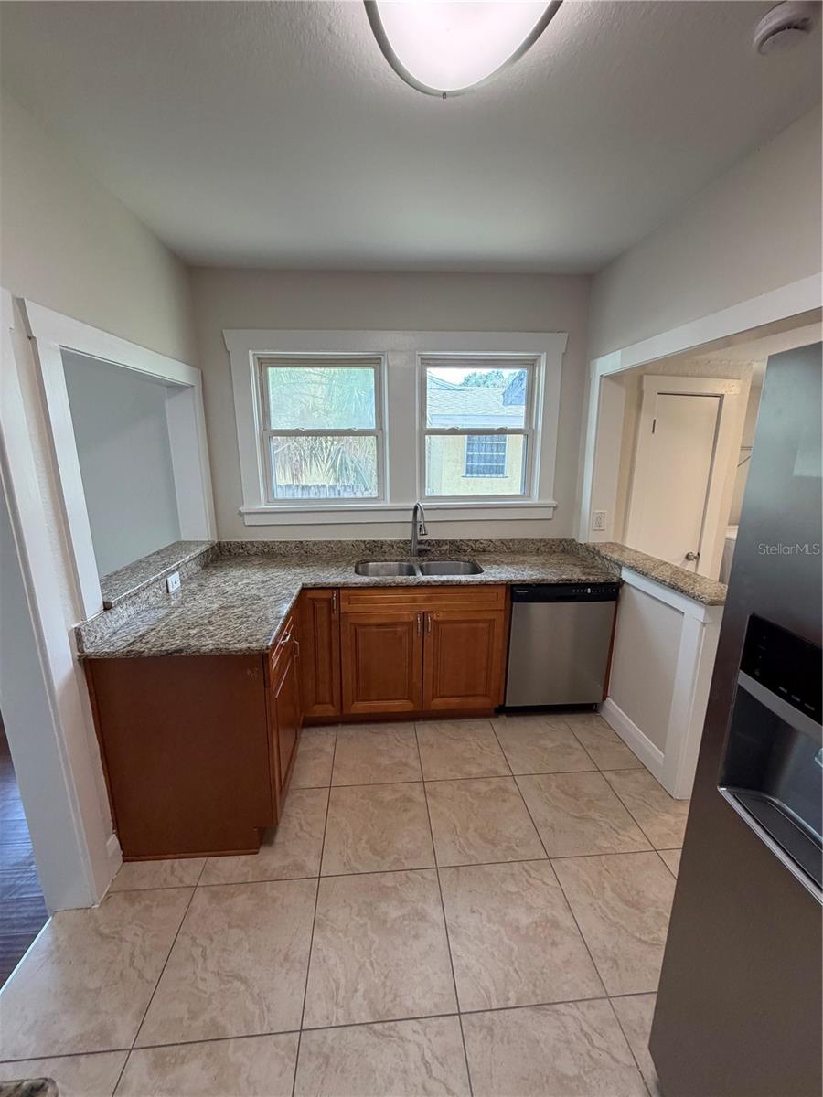 919 W PLYMOUTH ST, TAMPA, FL, 33603