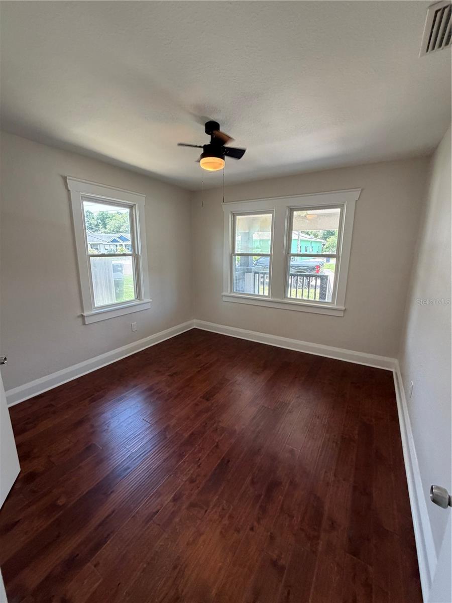 919 W PLYMOUTH ST, TAMPA, FL, 33603
