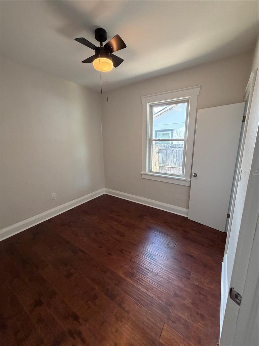919 W PLYMOUTH ST, TAMPA, FL, 33603