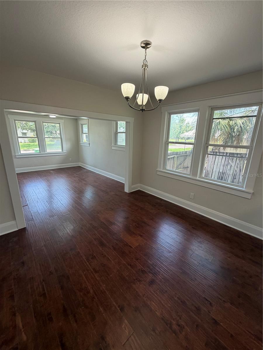 919 W PLYMOUTH ST, TAMPA, FL, 33603