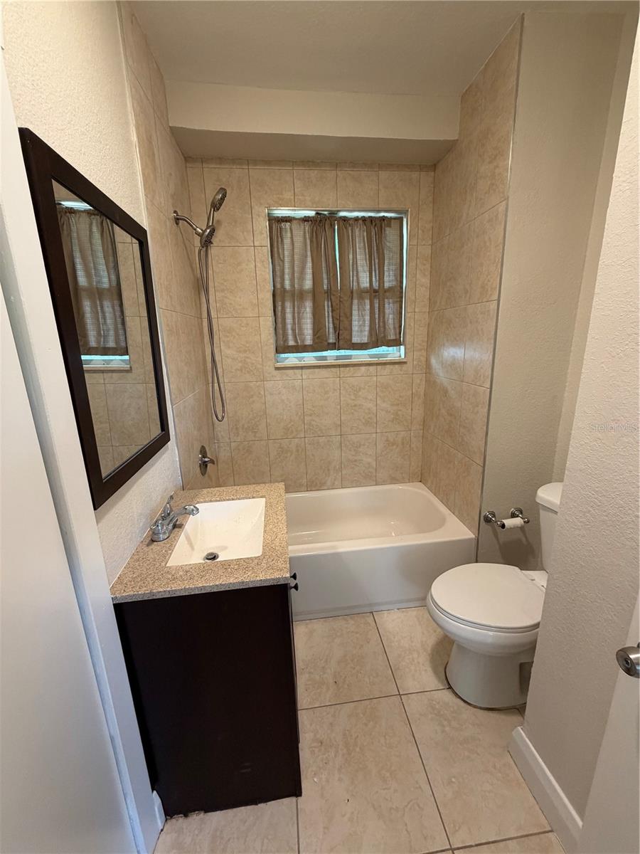 919 W PLYMOUTH ST, TAMPA, FL, 33603