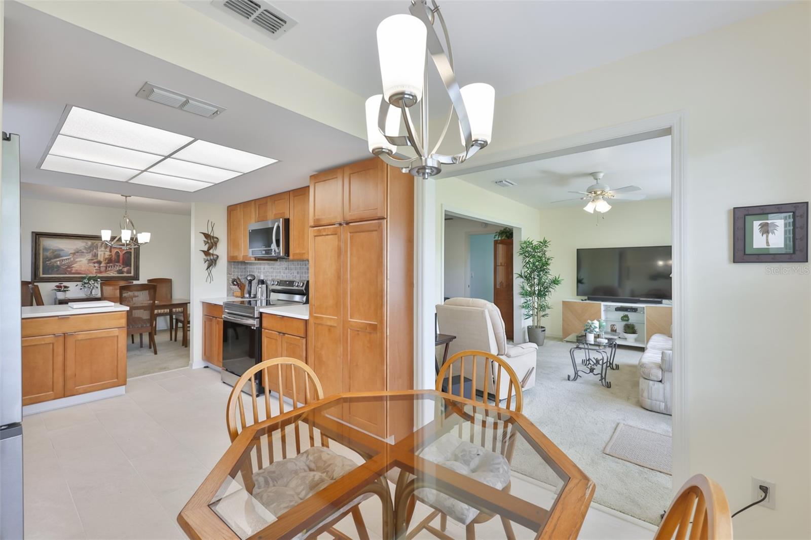 2417 LANCASTER DR, SUN CITY CENTER, FL, 33573