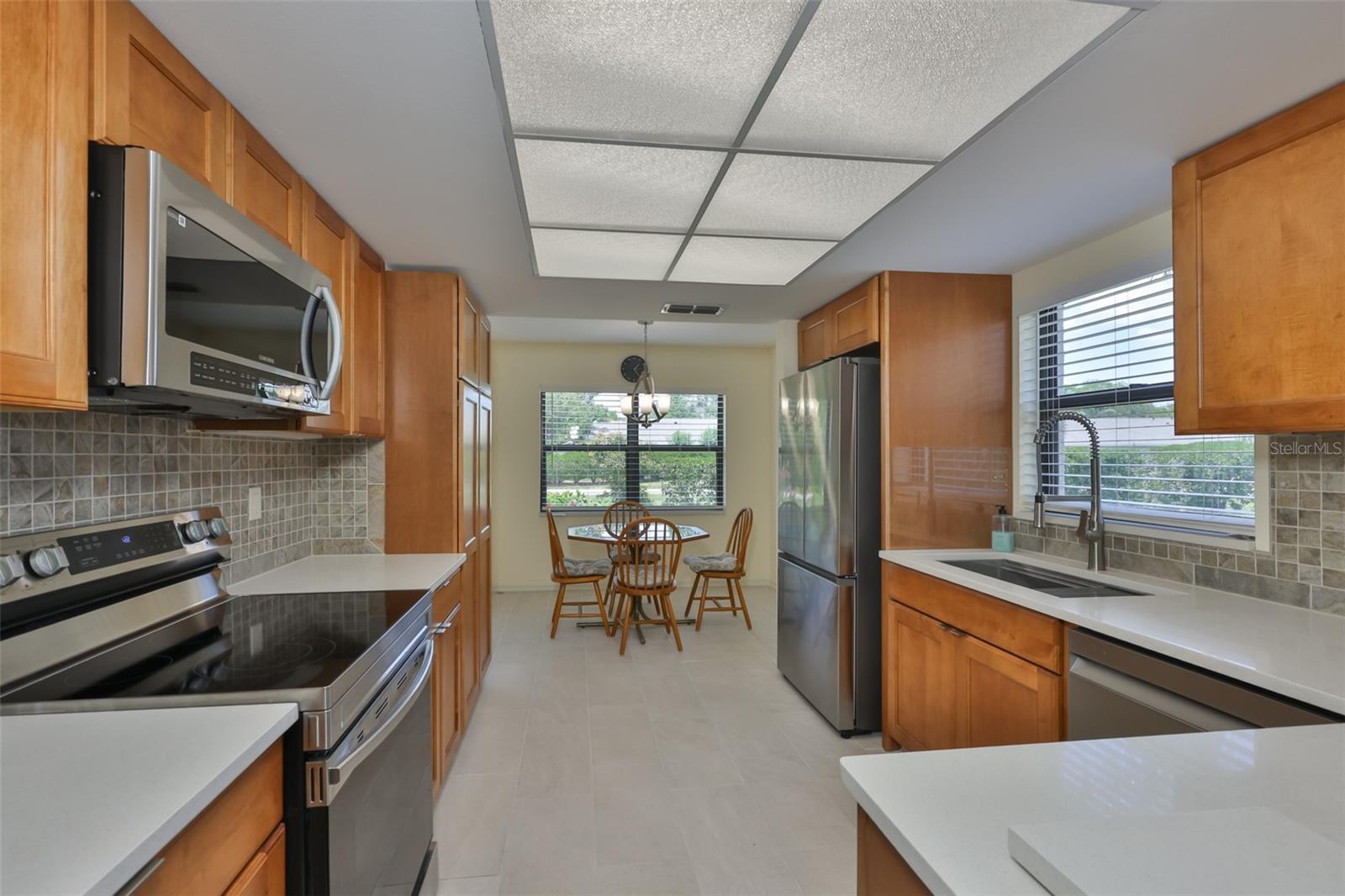2417 LANCASTER DR, SUN CITY CENTER, FL, 33573
