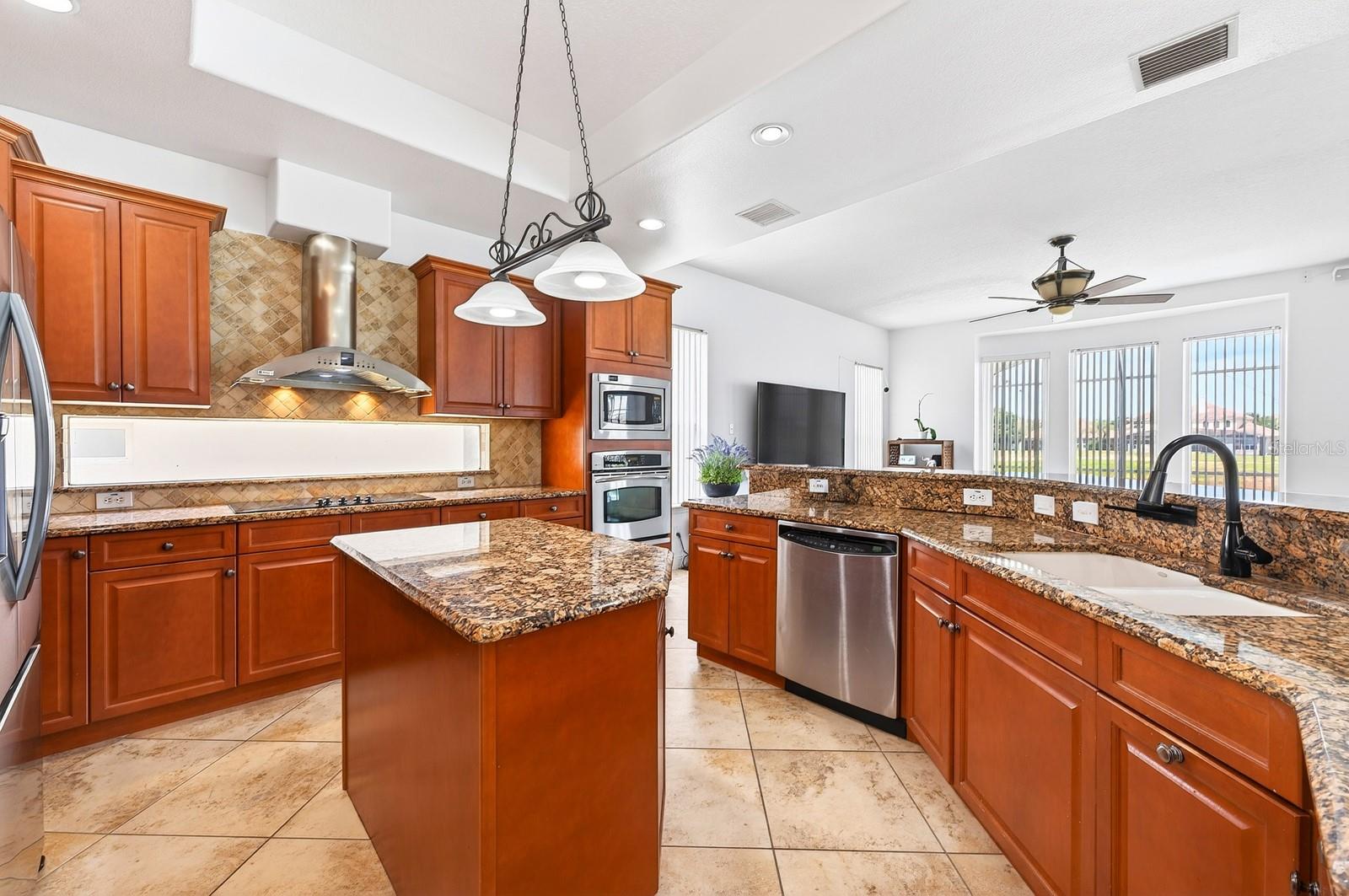 2240 CALLAWAY CT, DAVENPORT, FL, 33837