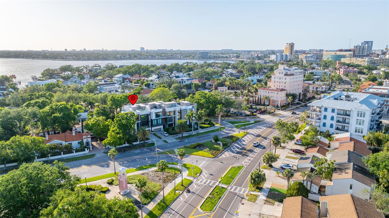 98 W DAVIS BLVD, TAMPA, FL, 33606