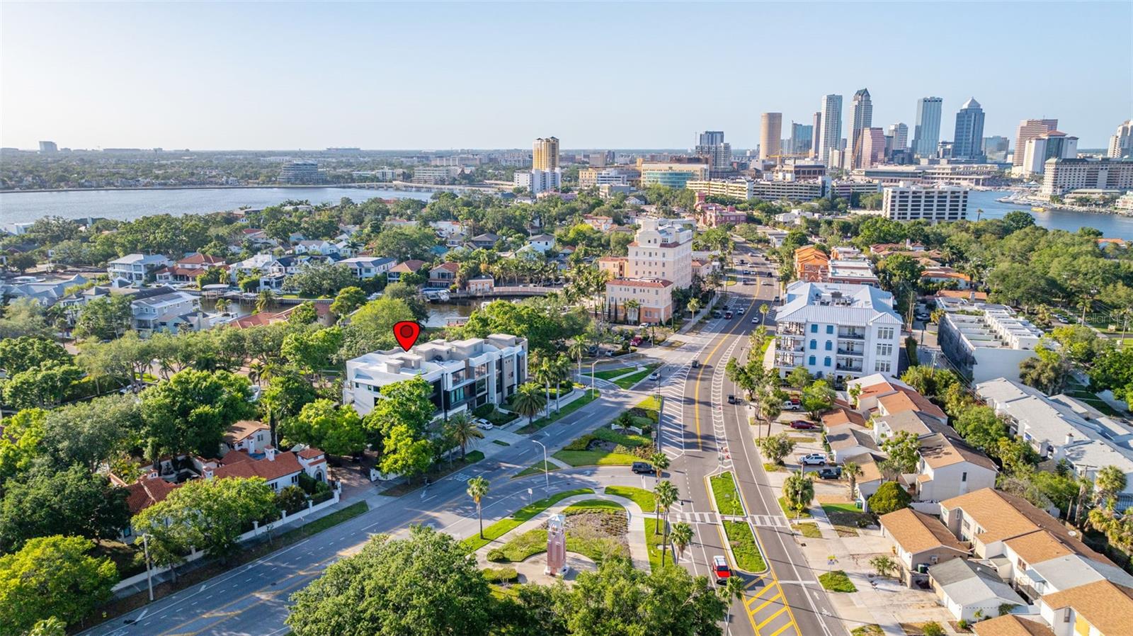 98 W DAVIS BLVD, TAMPA, FL, 33606
