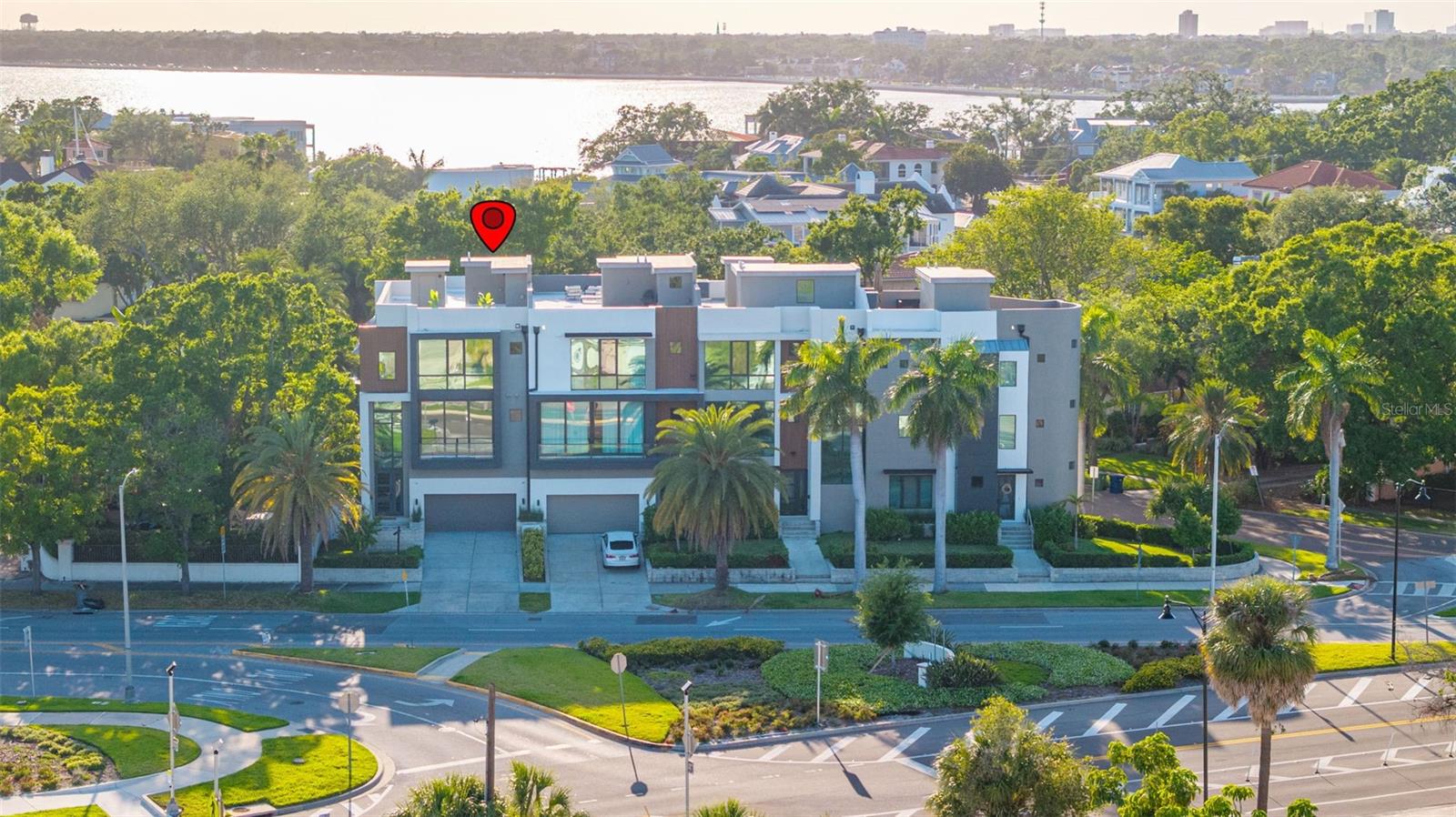 98 W DAVIS BLVD, TAMPA, FL, 33606