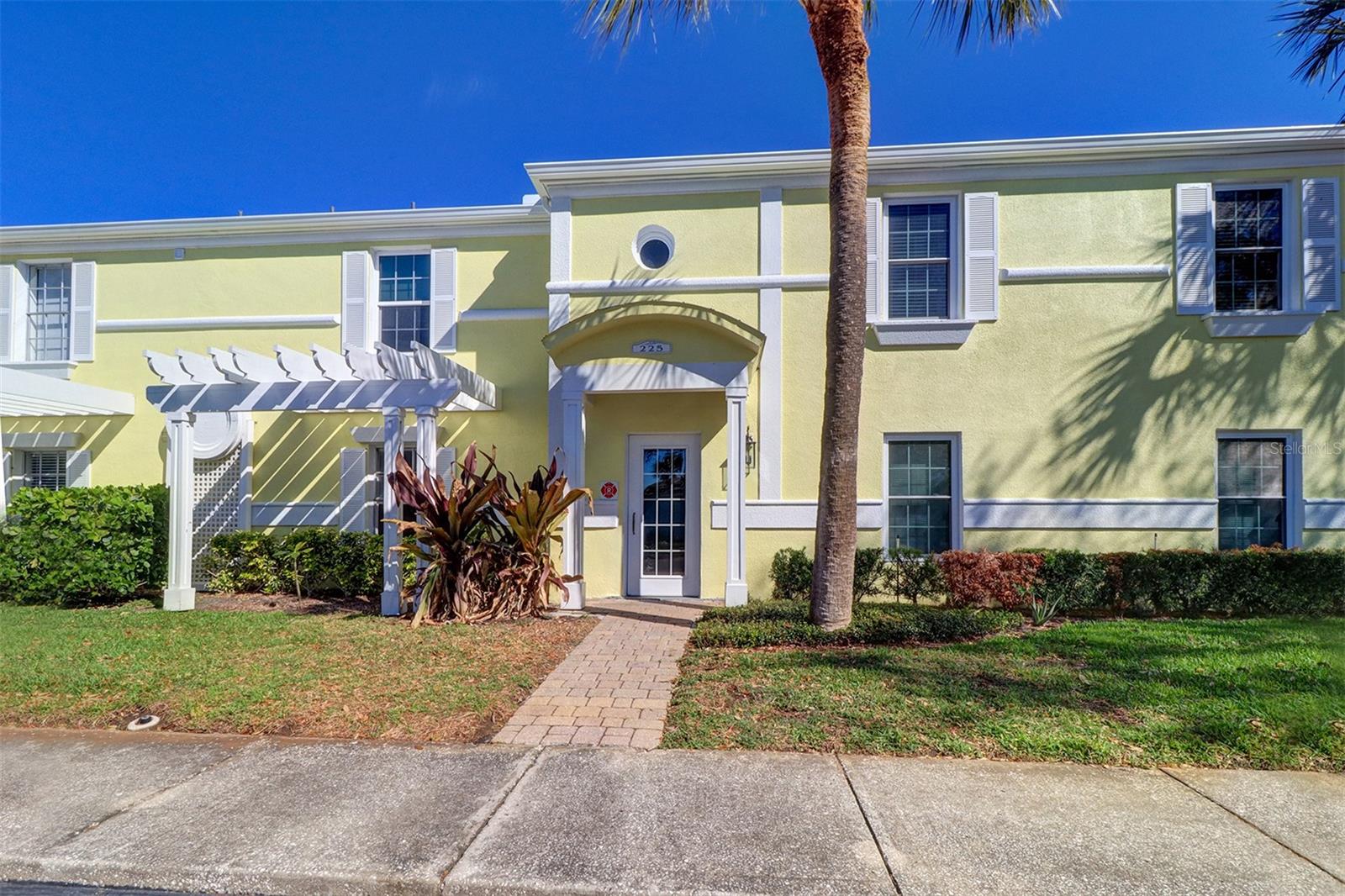 225 POMPANO DR SE #C, ST PETERSBURG, FL, 33705