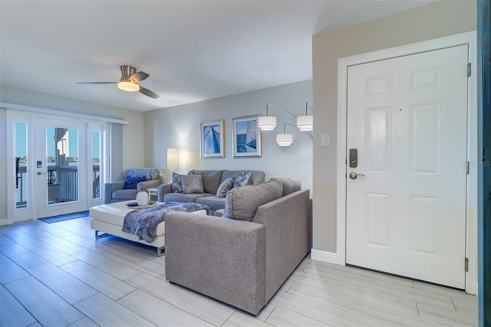 225 POMPANO DR SE #C, ST PETERSBURG, FL, 33705
