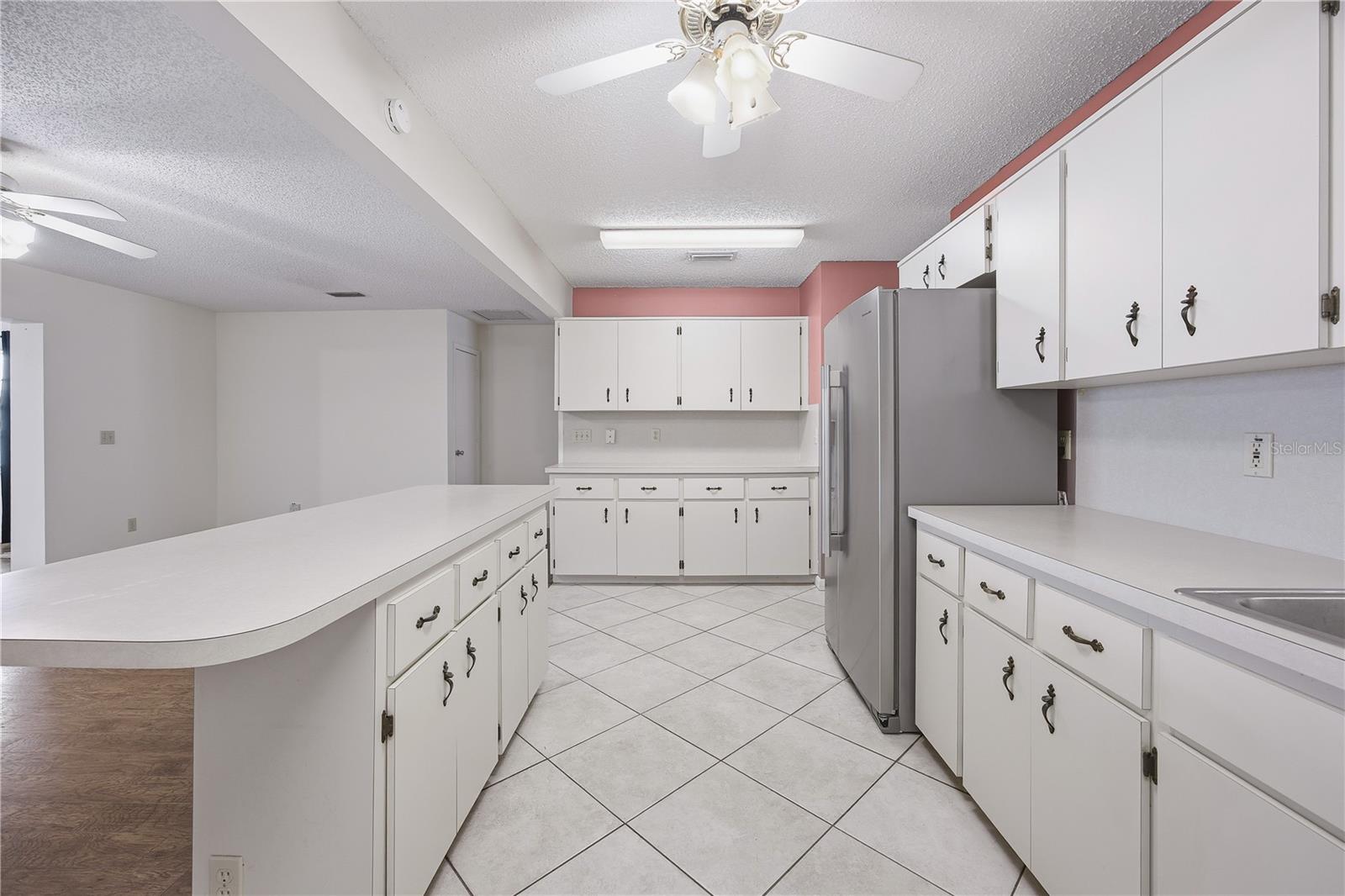 8666 SW 92ND LN #F, OCALA, FL, 34481
