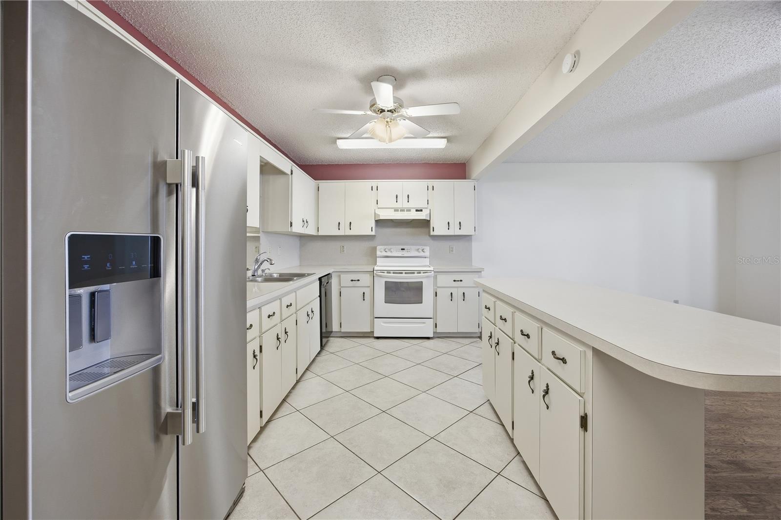 8666 SW 92ND LN #F, OCALA, FL, 34481