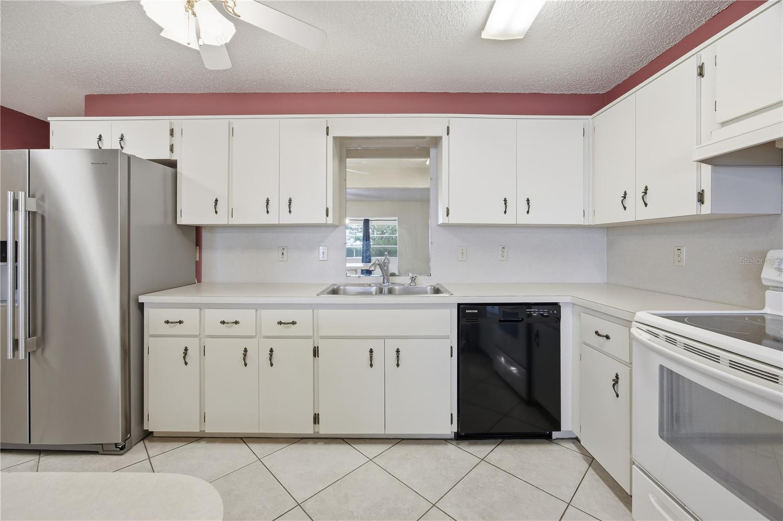 8666 SW 92ND LN #F, OCALA, FL, 34481