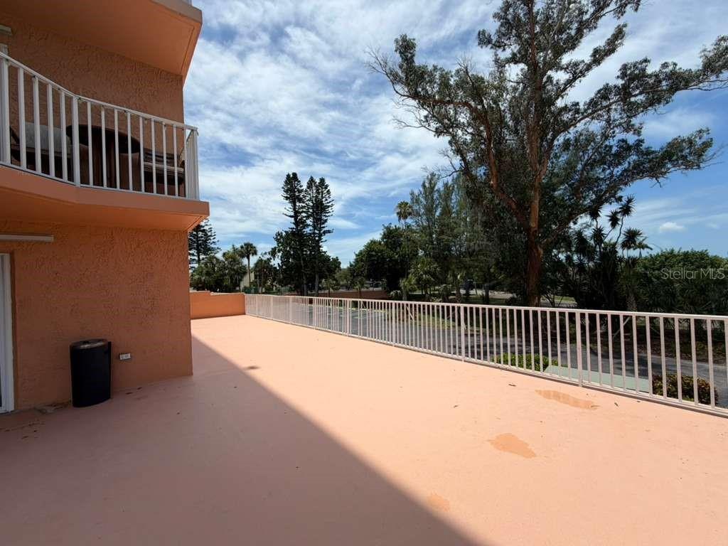 7432 SUNSHINE SKYWAY LN S #206, ST PETERSBURG, FL, 33711