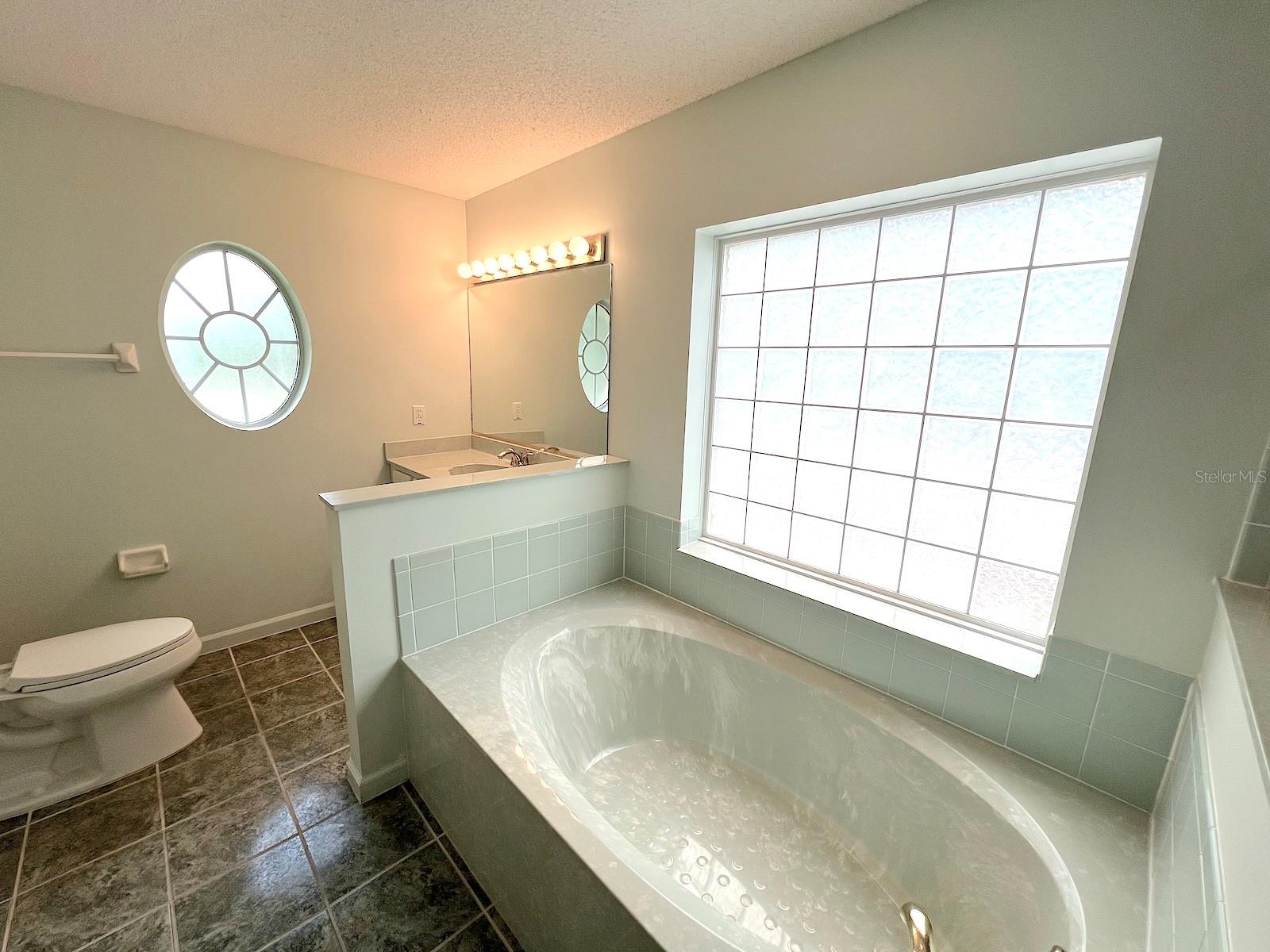 87 ROSE DR, PALM COAST, FL, 32164