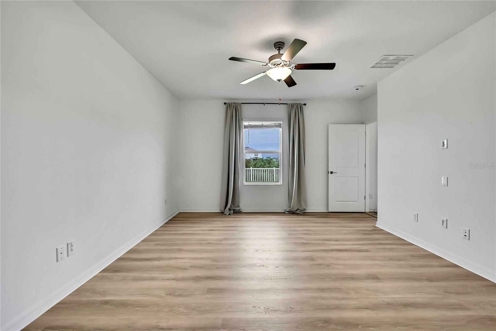 9937 AQUA MILES PATH, WESLEY CHAPEL, FL, 33545