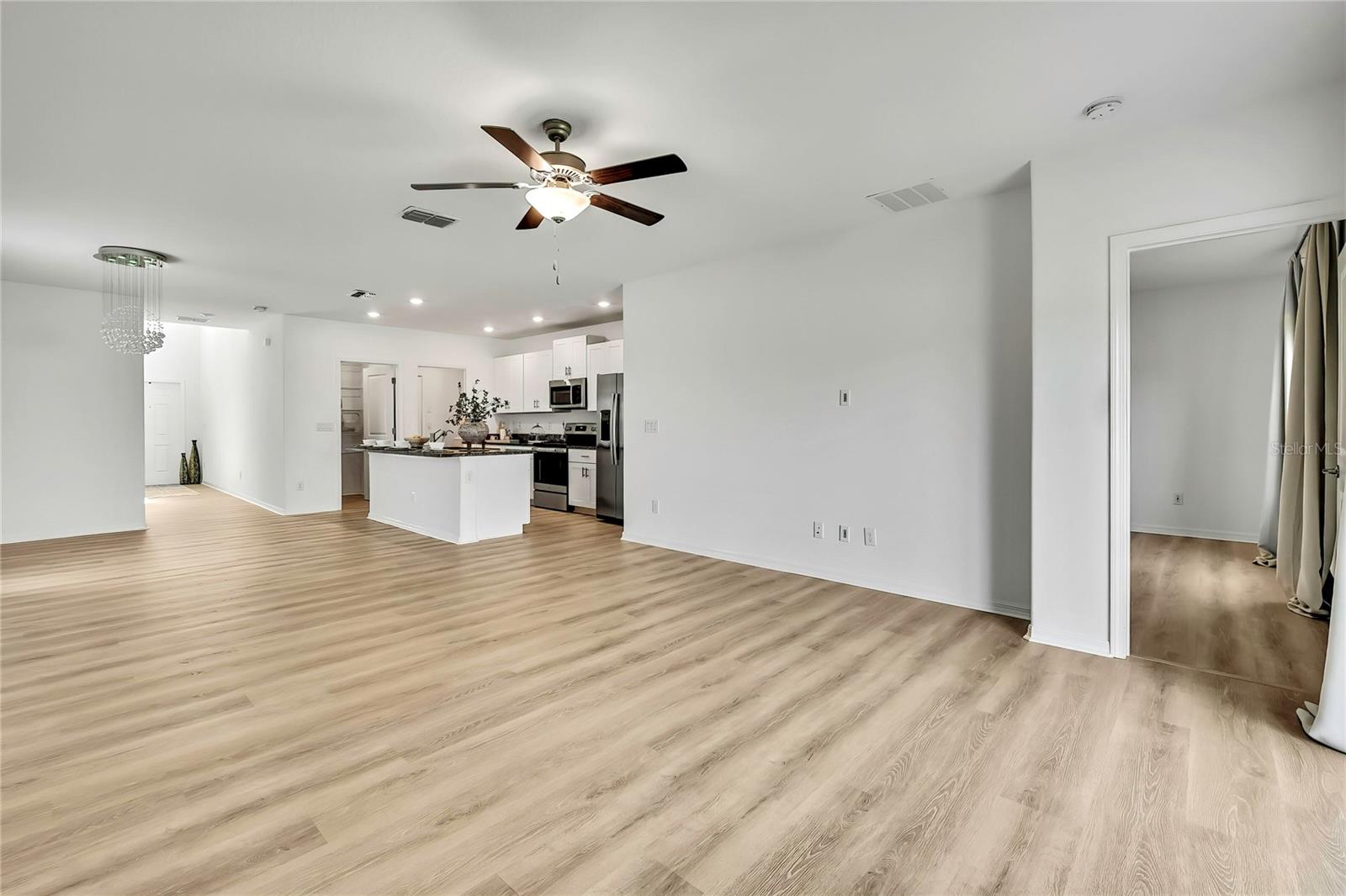 9937 AQUA MILES PATH, WESLEY CHAPEL, FL, 33545