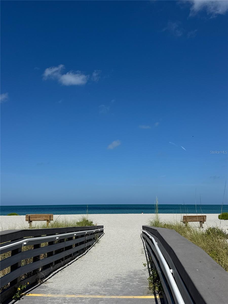 995 LAGUNA DR #103, VENICE, FL, 34285