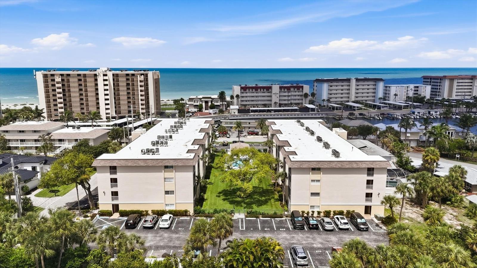 995 LAGUNA DR #103, VENICE, FL, 34285