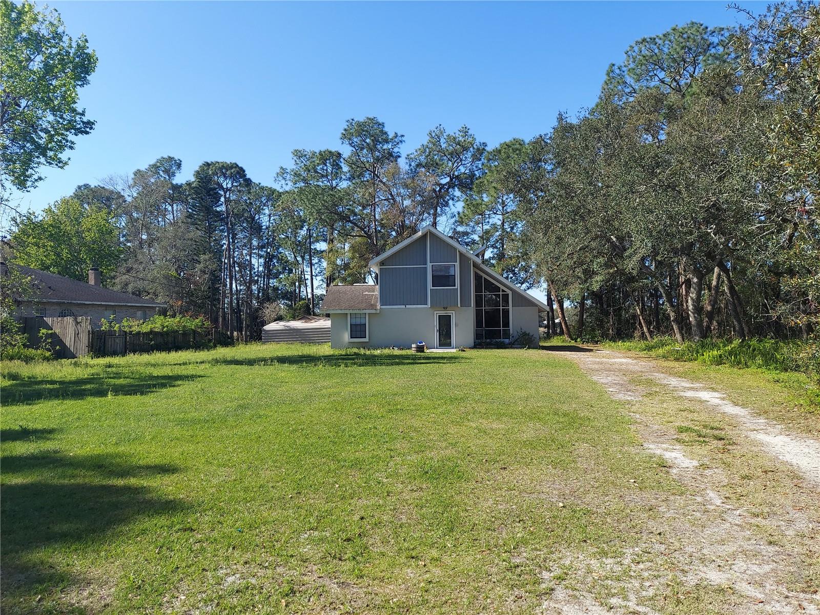 2449 E LAKE DR, DELAND, FL, 32724