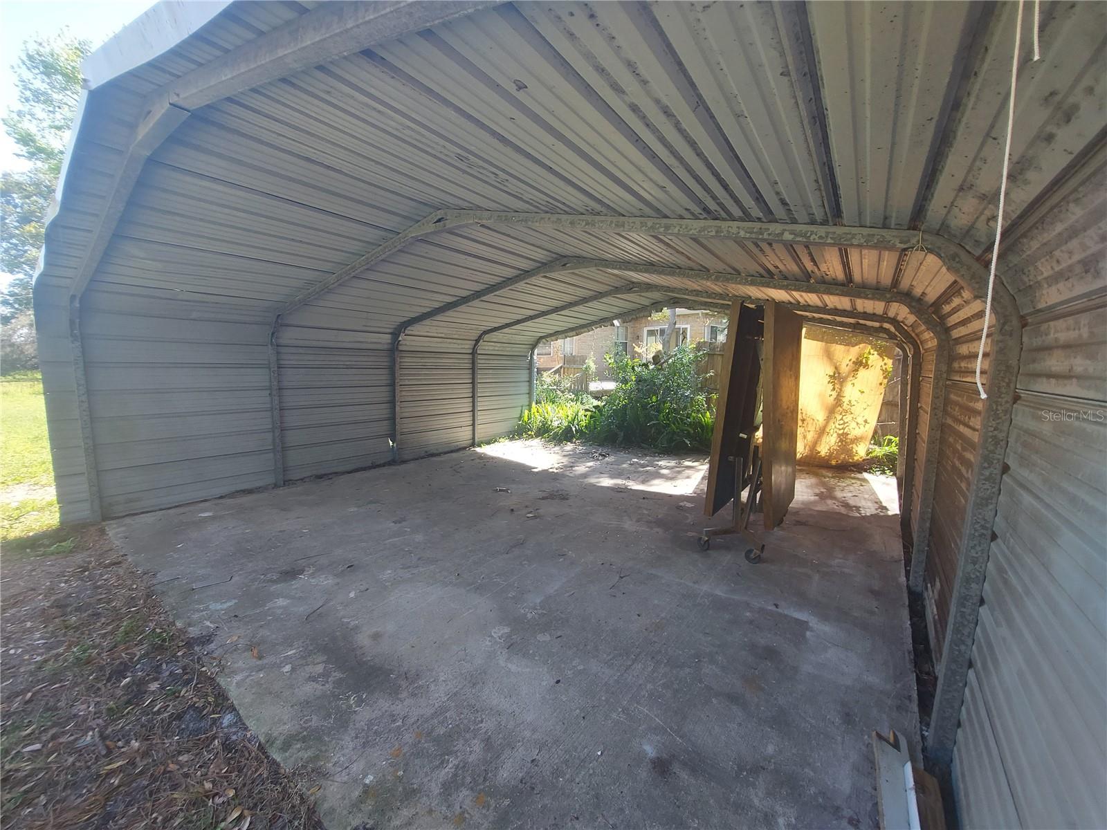2449 E LAKE DR, DELAND, FL, 32724