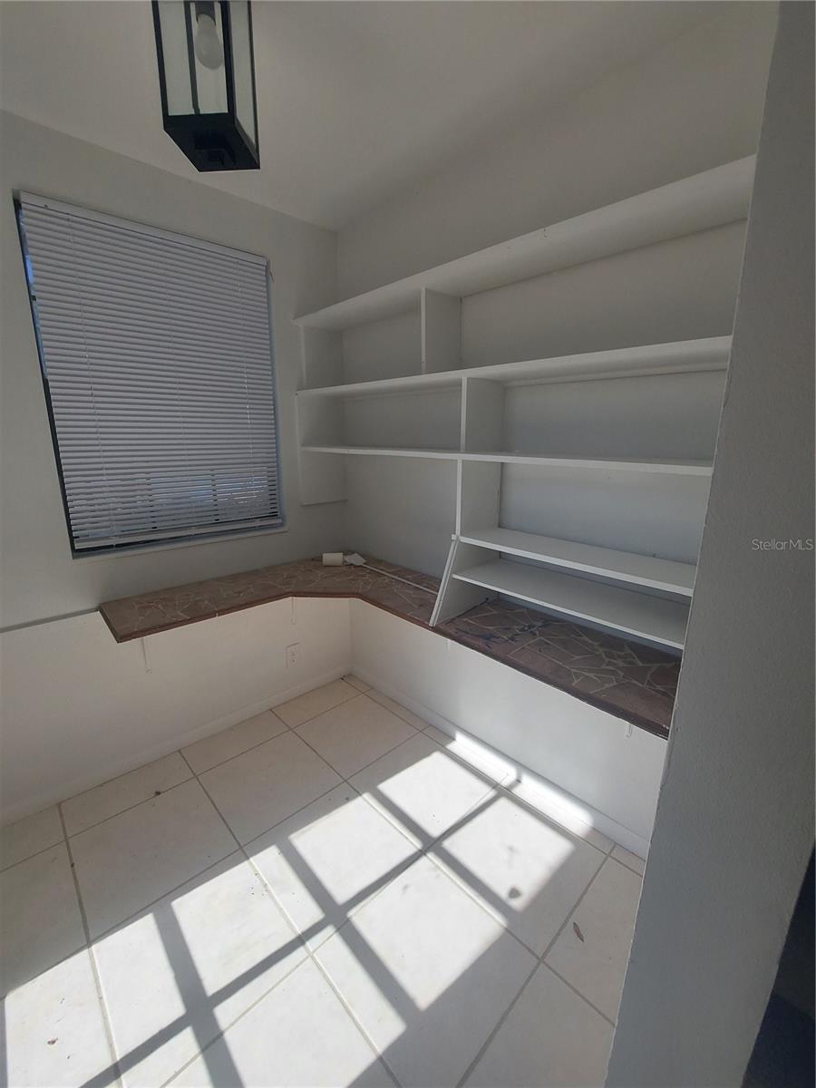 2449 E LAKE DR, DELAND, FL, 32724