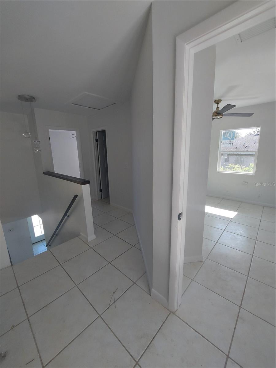 2449 E LAKE DR, DELAND, FL, 32724