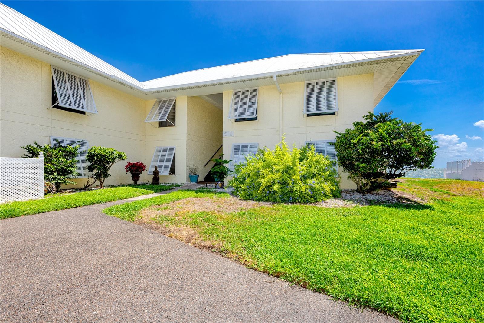 7310 SUNSHINE SKYWAY LN S #119, ST PETERSBURG, FL, 33711