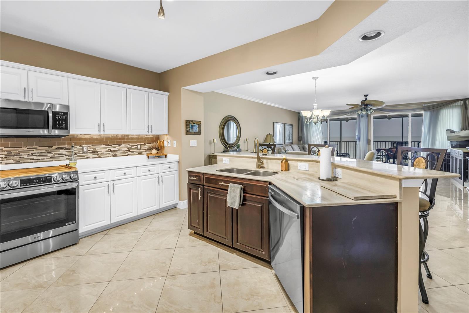 16750 GULF BLVD #313, NORTH REDINGTON BEACH, FL, 33708