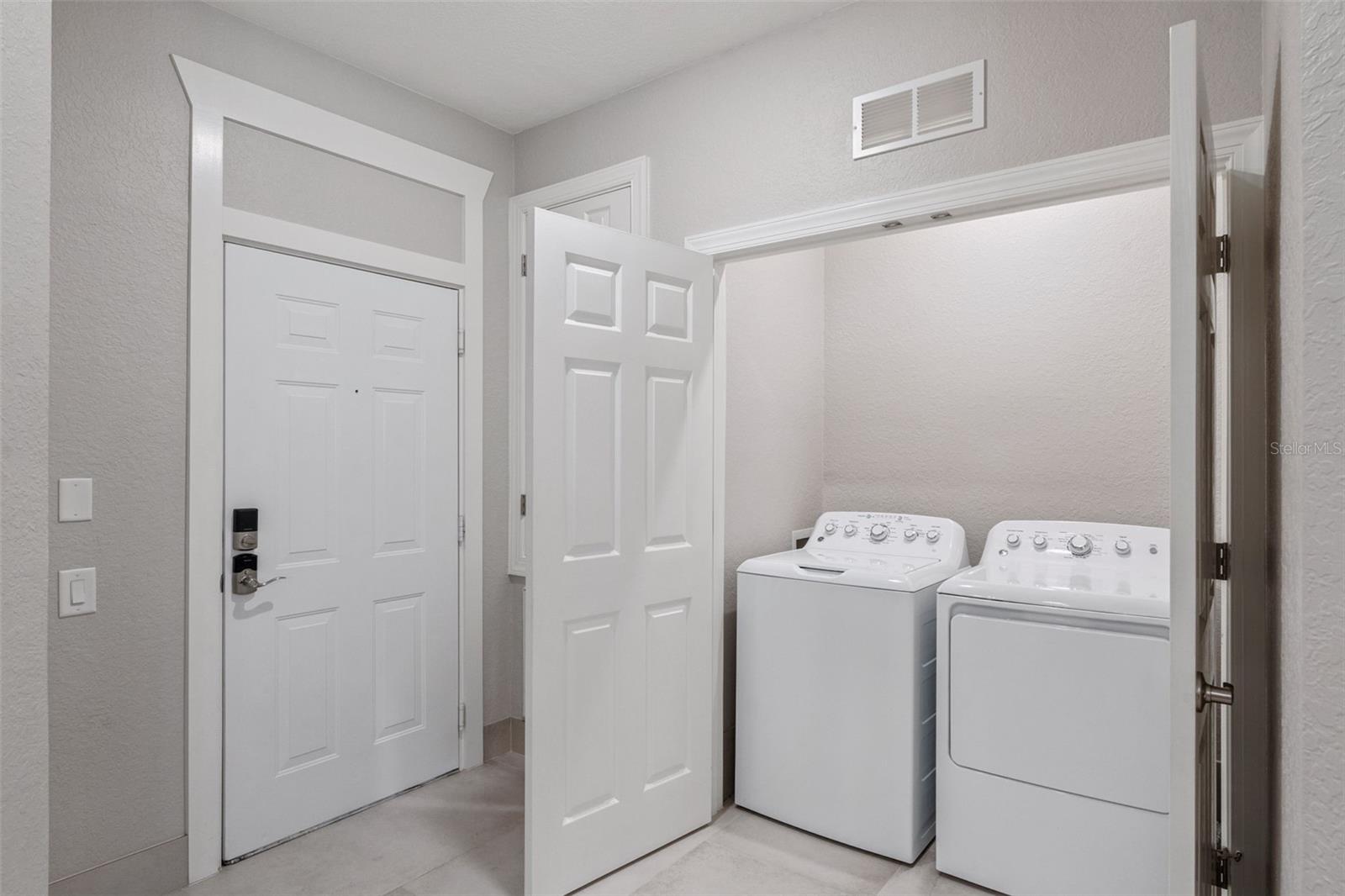2484 SAN TECLA ST #105, ORLANDO, FL, 32835