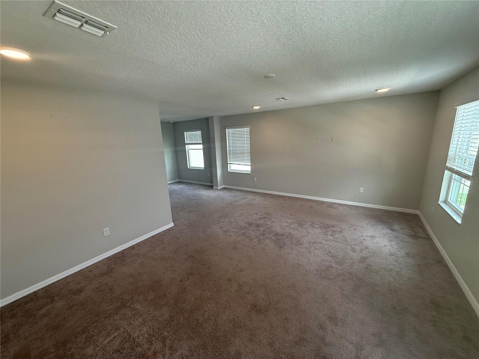 3135 MARINE GRASS DR, WIMAUMA, FL, 33598