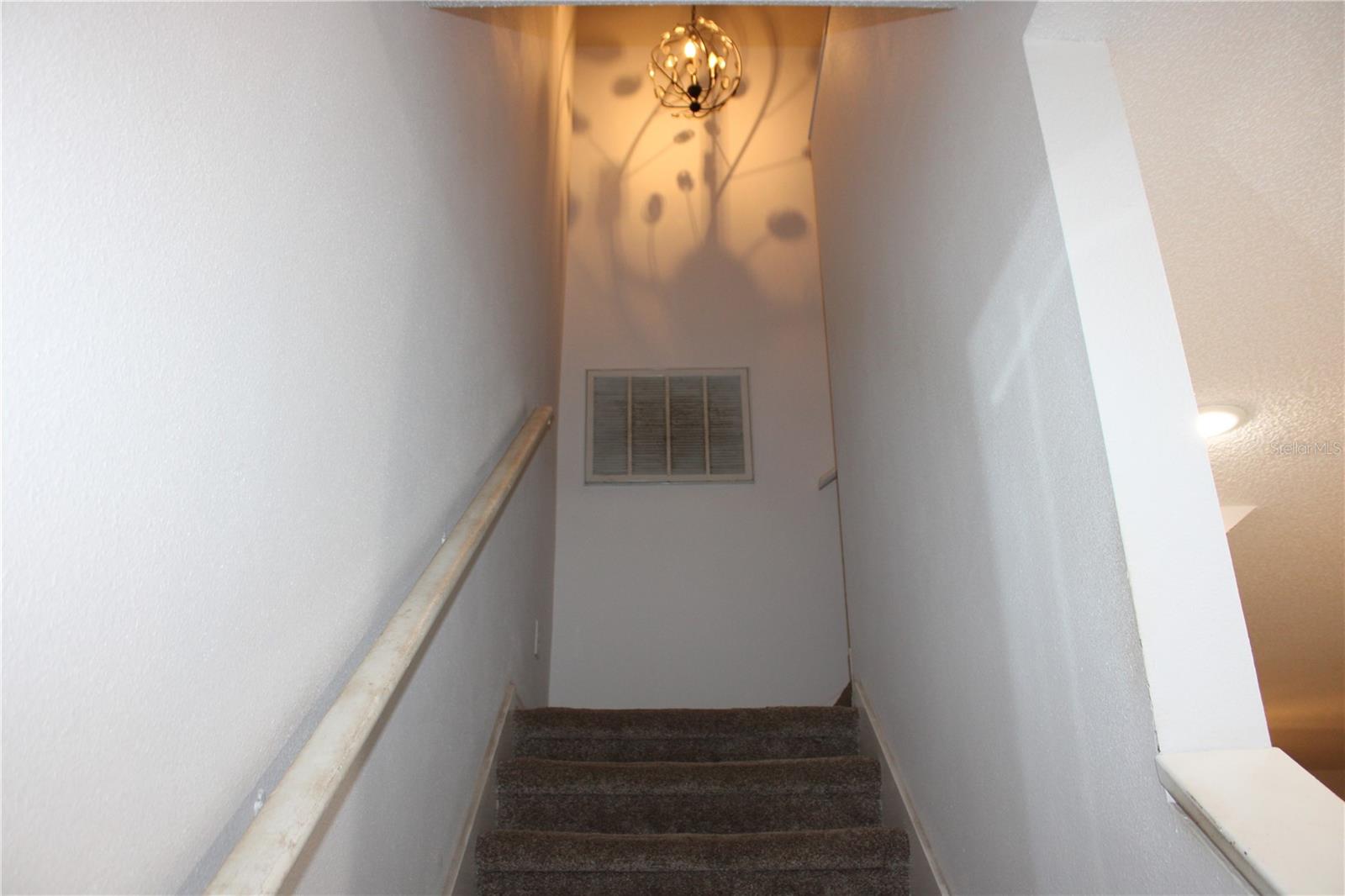202 HEMINGWAY DR, OLDSMAR, FL, 34677