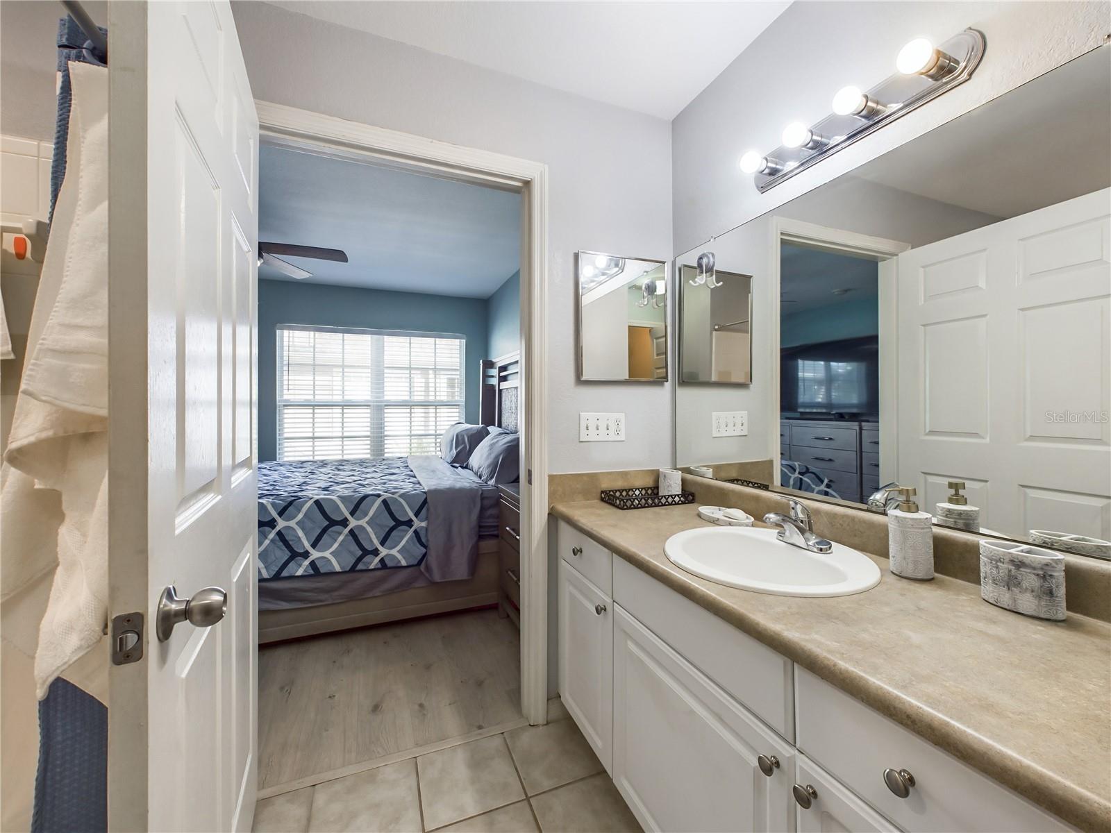 5521 ROSEHILL RD #203, SARASOTA, FL, 34233