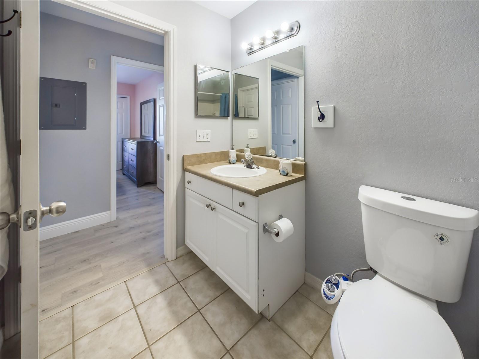 5521 ROSEHILL RD #203, SARASOTA, FL, 34233