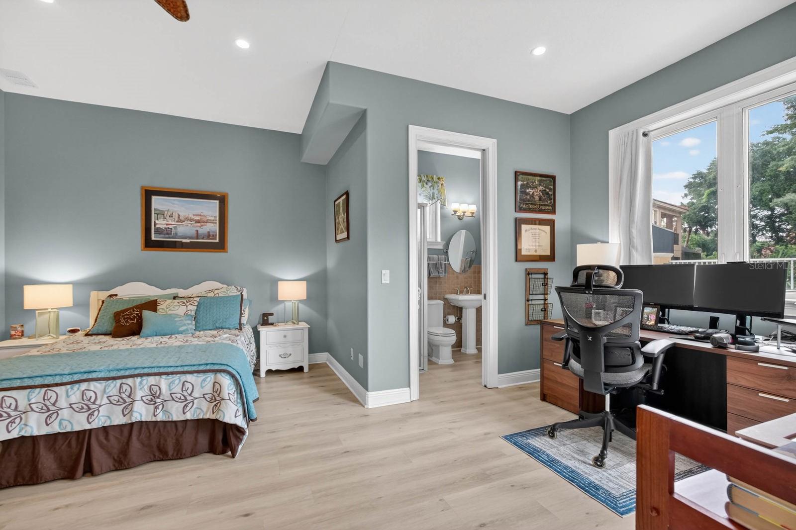 18 HAMMOCK BEACH PKWY, PALM COAST, FL, 32137