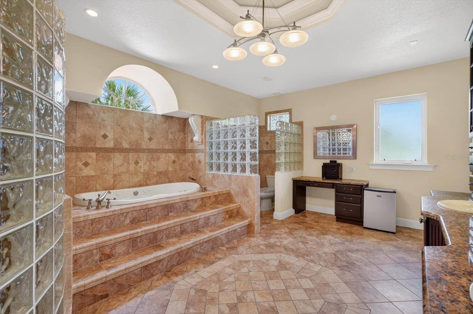 18 HAMMOCK BEACH PKWY, PALM COAST, FL, 32137