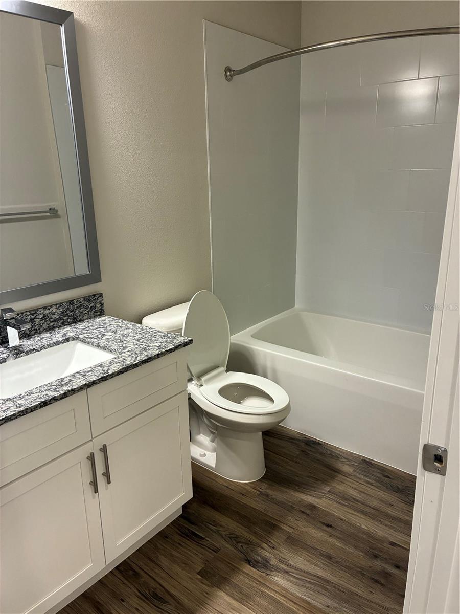 2280 WATERFALL CT #4-302, MOUNT DORA, FL, 32757