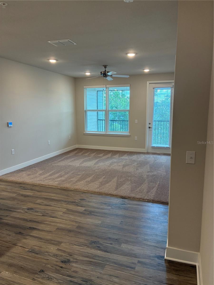 2280 WATERFALL CT #4-302, MOUNT DORA, FL, 32757