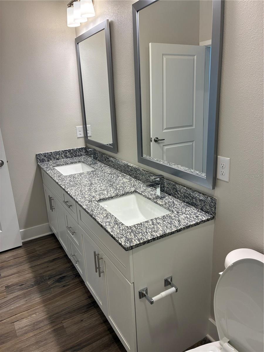 2280 WATERFALL CT #4-302, MOUNT DORA, FL, 32757