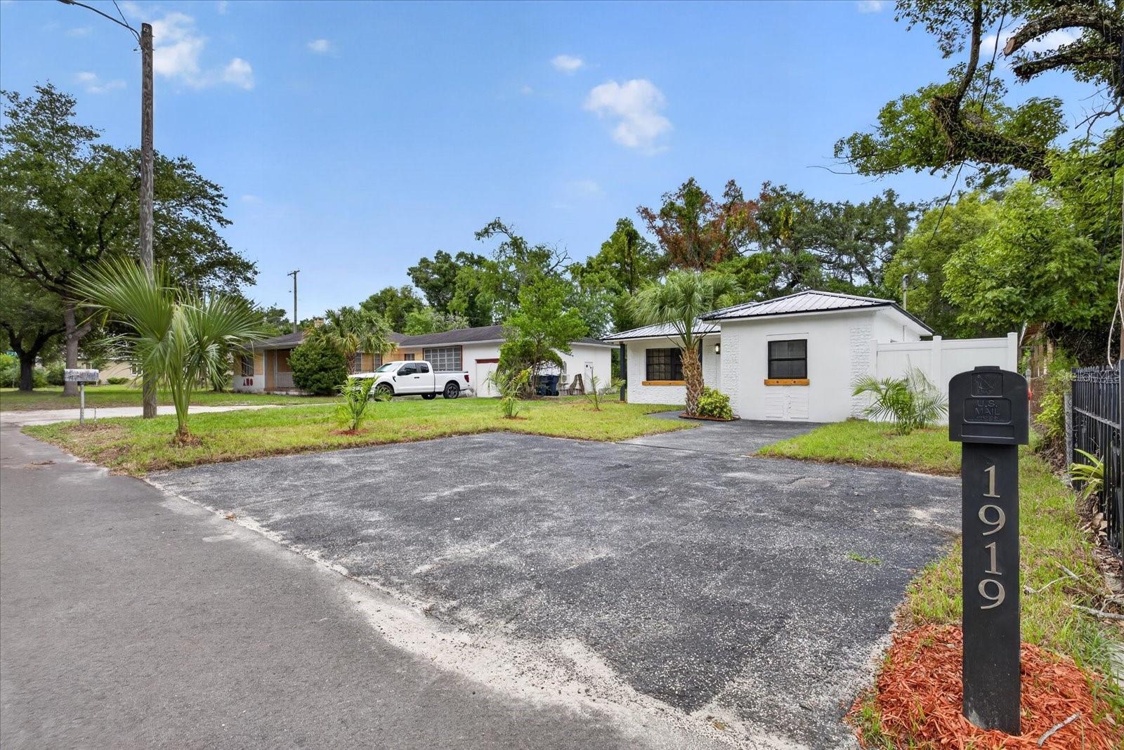 1919 E CLIFTON ST, TAMPA, FL, 33610